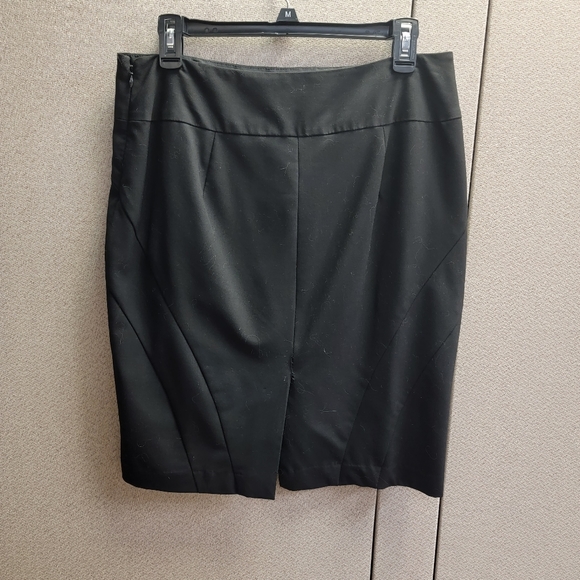 The Limited Pencil Skirt - Picture 2 of 4